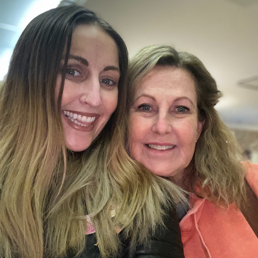 Meet your Posher, Cynthia